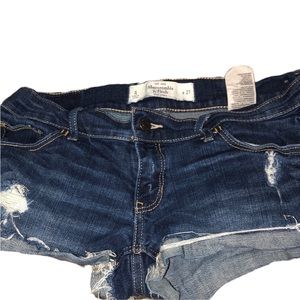 Abercrombie & Finch size 2 jean shorts ,perfect like new